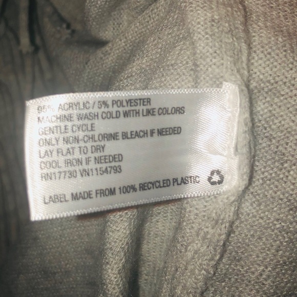 Heather Grey Wrap Sweater with Button Closure - Picture 4 of 4